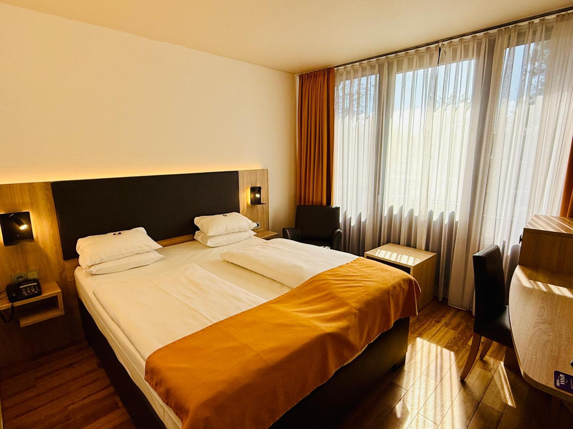 Arvena Messe Hotel Nürnberg Exteriör bild