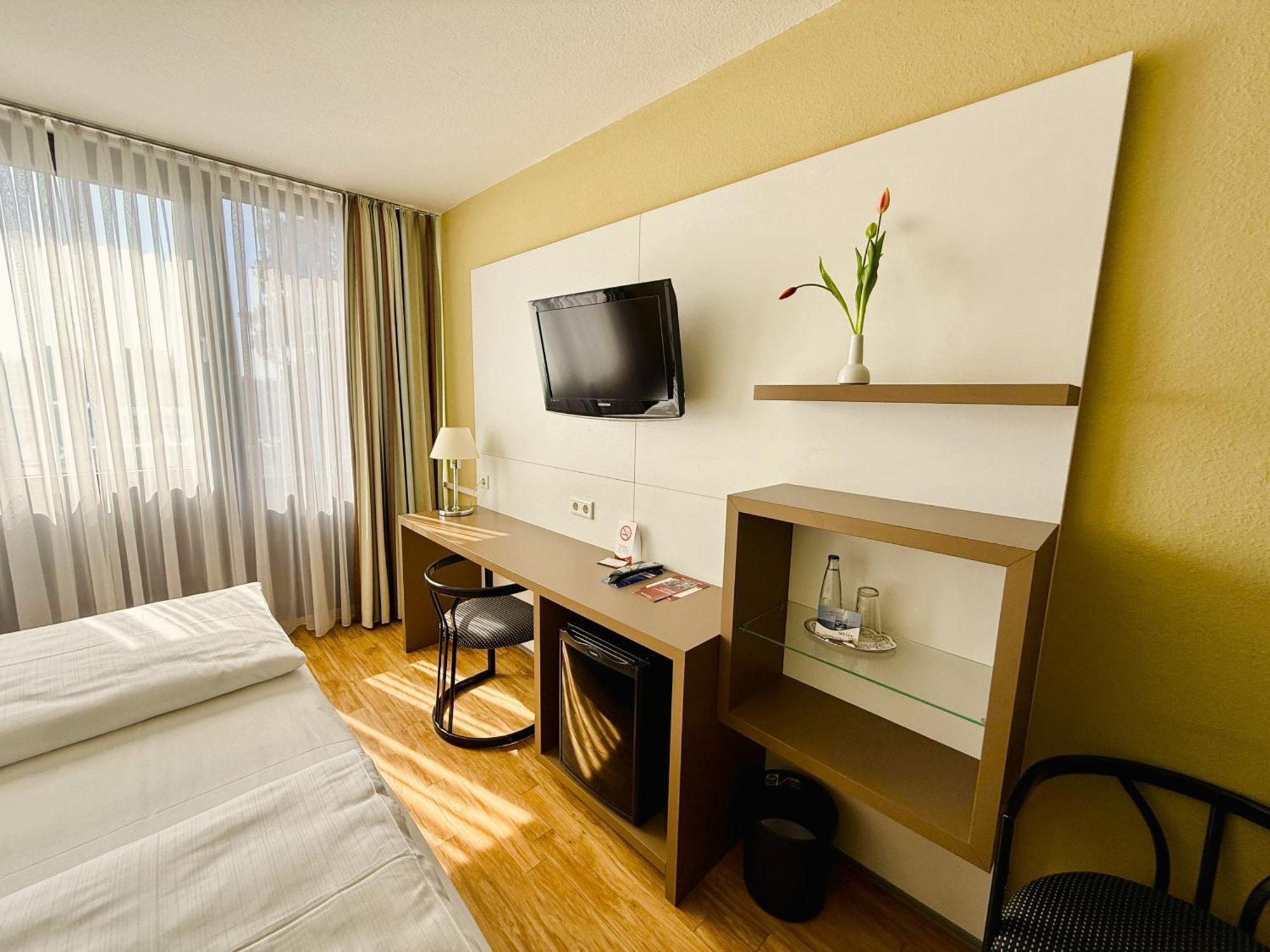 Arvena Messe Hotel Nürnberg Exteriör bild